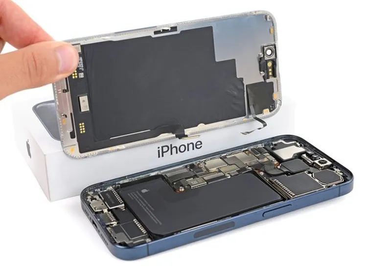 Замена дисплея - iPhone 15 Pro
